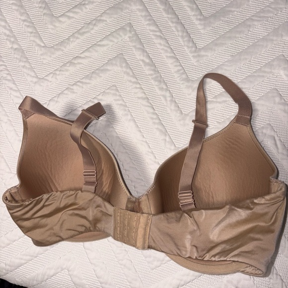 B Temptu Tan full coverage Bra, size 38DDD - Picture 4 of 6